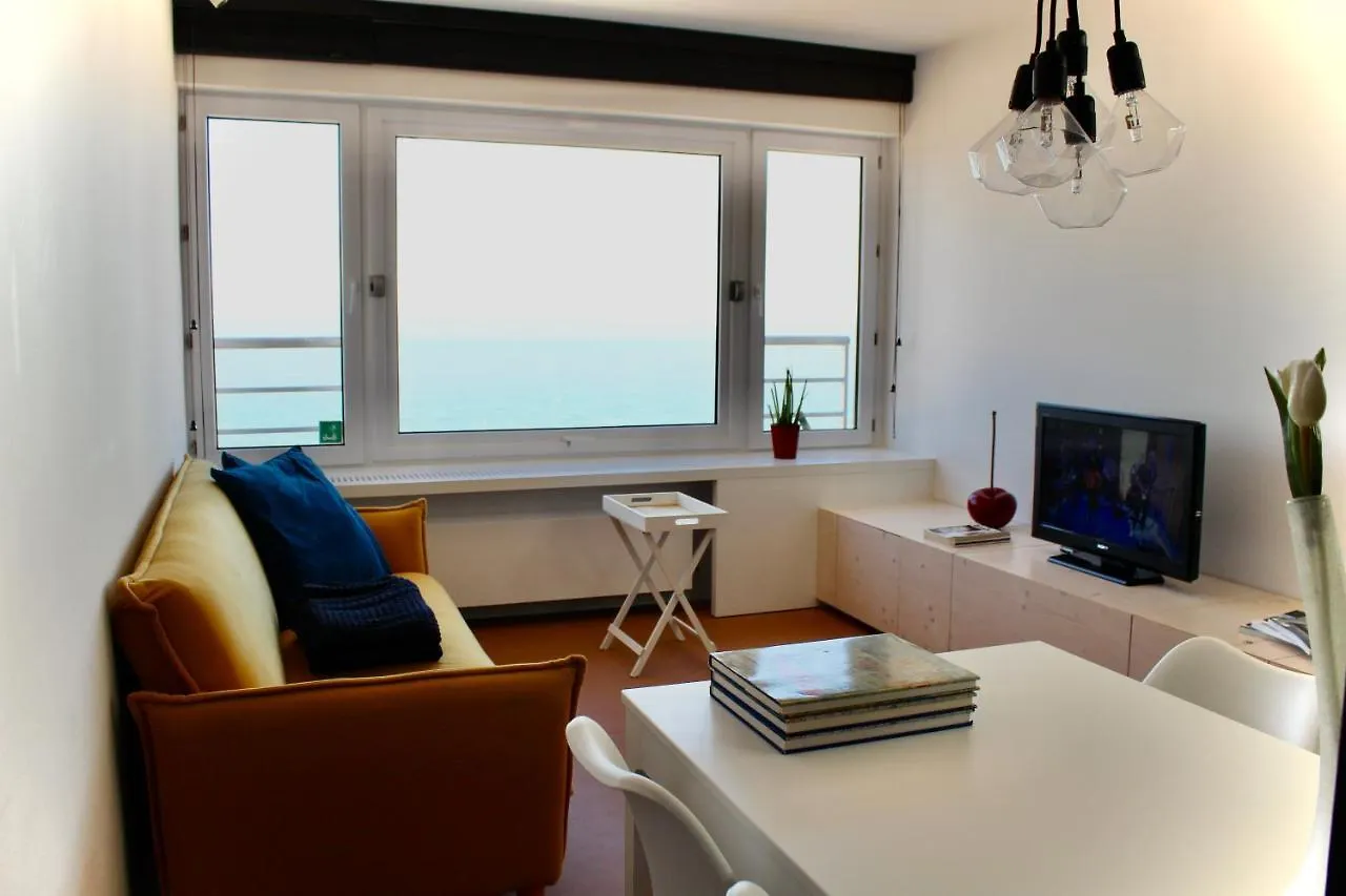 Sea View Apartment Mariakerke-Bad - La Brise Ostende 0*,  Belgien